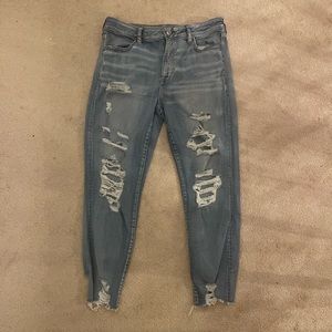 AMERICAN EAGLE JEANS